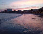 Olas de un metro en baja mar