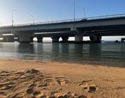 Naimonue Beach: unique beach in Naha, where a highway has been built over the sea