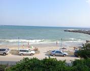 Ziemlich hohe Wellen in Pomorie